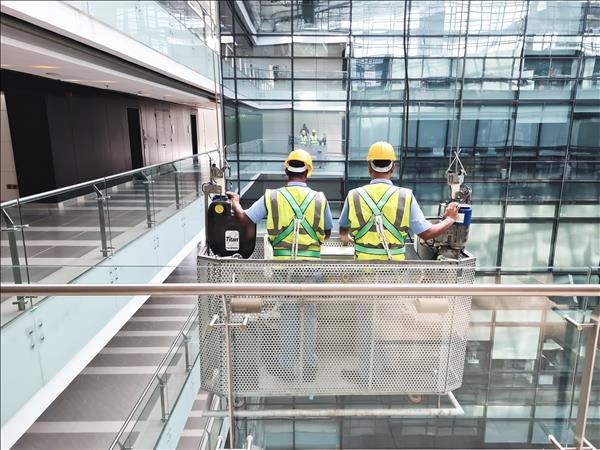 تأهيل رافعات تنظيف واجهات المباني